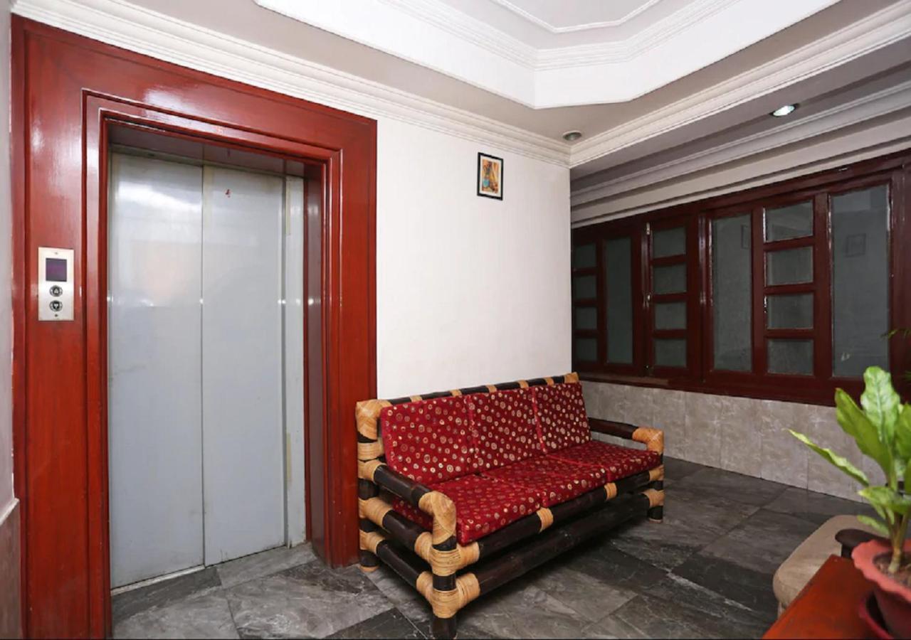 Hotel Monsoon Palace Γουβαχάτι Εξωτερικό φωτογραφία